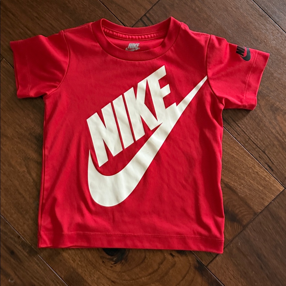 Nike T shirt size 2T